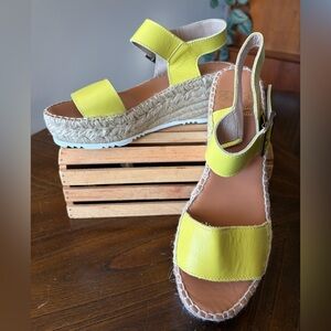 Andre Assous Nikita Leather Espadrille Wedge Sandal Straw Lemon Yellow Women’s 8